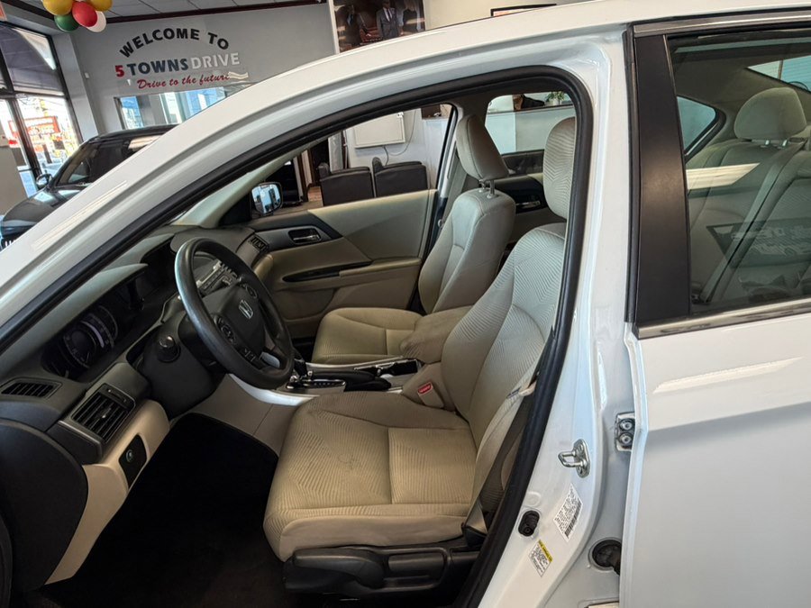 Used 2015 Honda Accord LX image 19