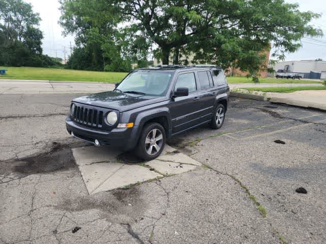 Used 2016 Jeep Patriot High Altitude FWD image 27