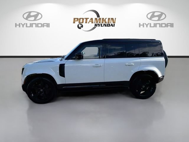 Used 2025 Land Rover Defender 110 X-Dynamic SE AWD/4WD image 8