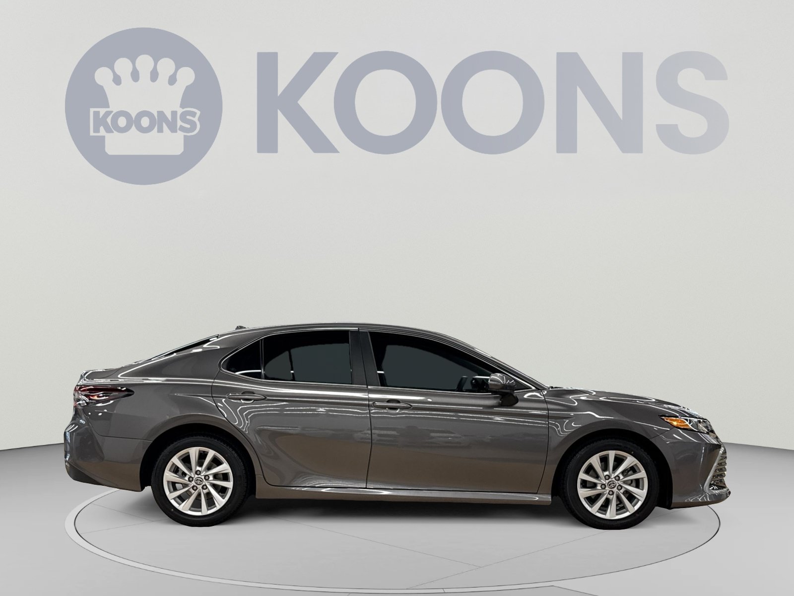 Used 2021 Toyota Camry LE FWD image 12