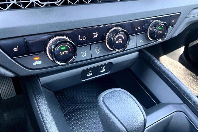 Certified 2025 Honda Accord SE image 16