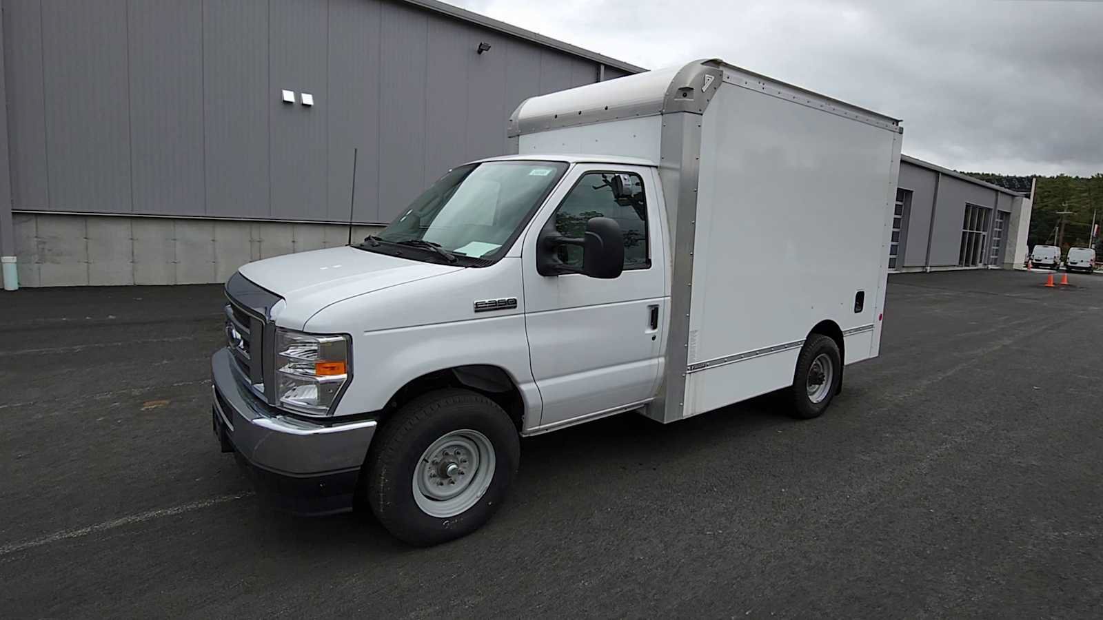 New 2024 Ford E-350 and Econoline 350 Super Duty w/ Power Windows & Locks Group RWD image 4
