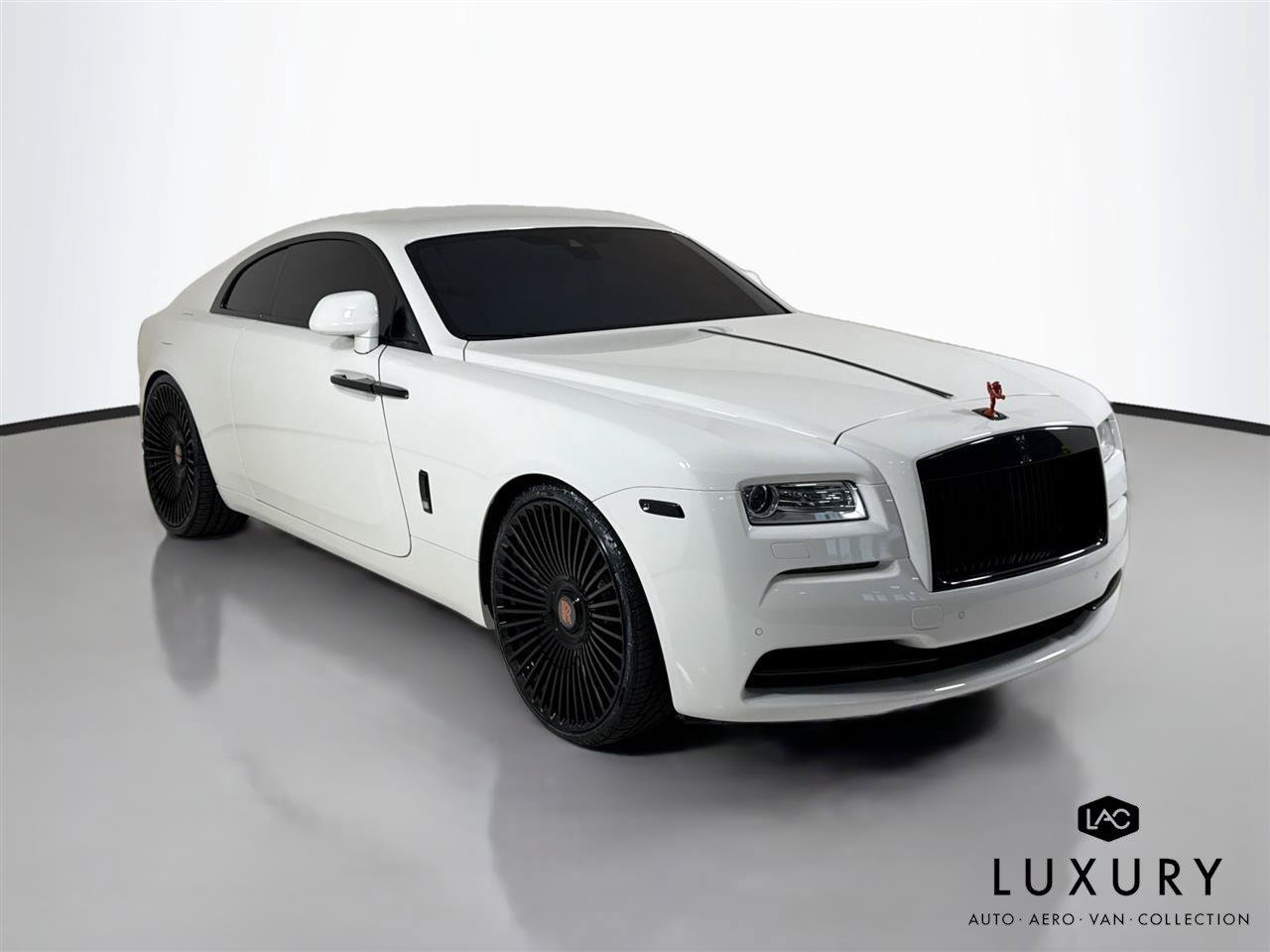 Used 2016 Rolls-Royce Wraith RWD image 3
