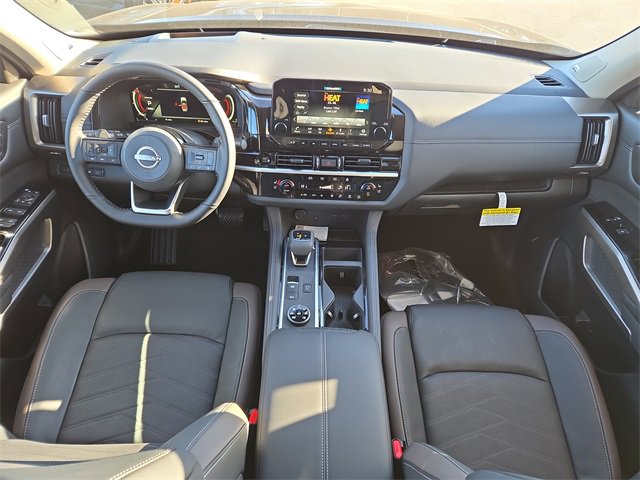 New 2025 Nissan Pathfinder Platinum w/ Cargo Package image 11