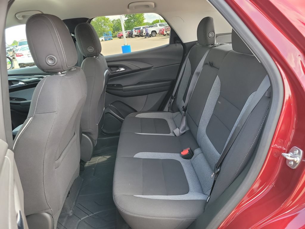Used 2024 Chevrolet TrailBlazer LT w/ Convenience Package FWD image 25