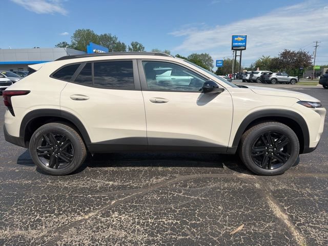 Used 2026 Chevrolet Trax ACTIV w/ Driver Confidence Package FWD image 2