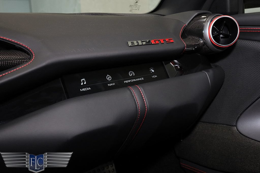 Used 2021 Ferrari 812 GTS RWD image 30