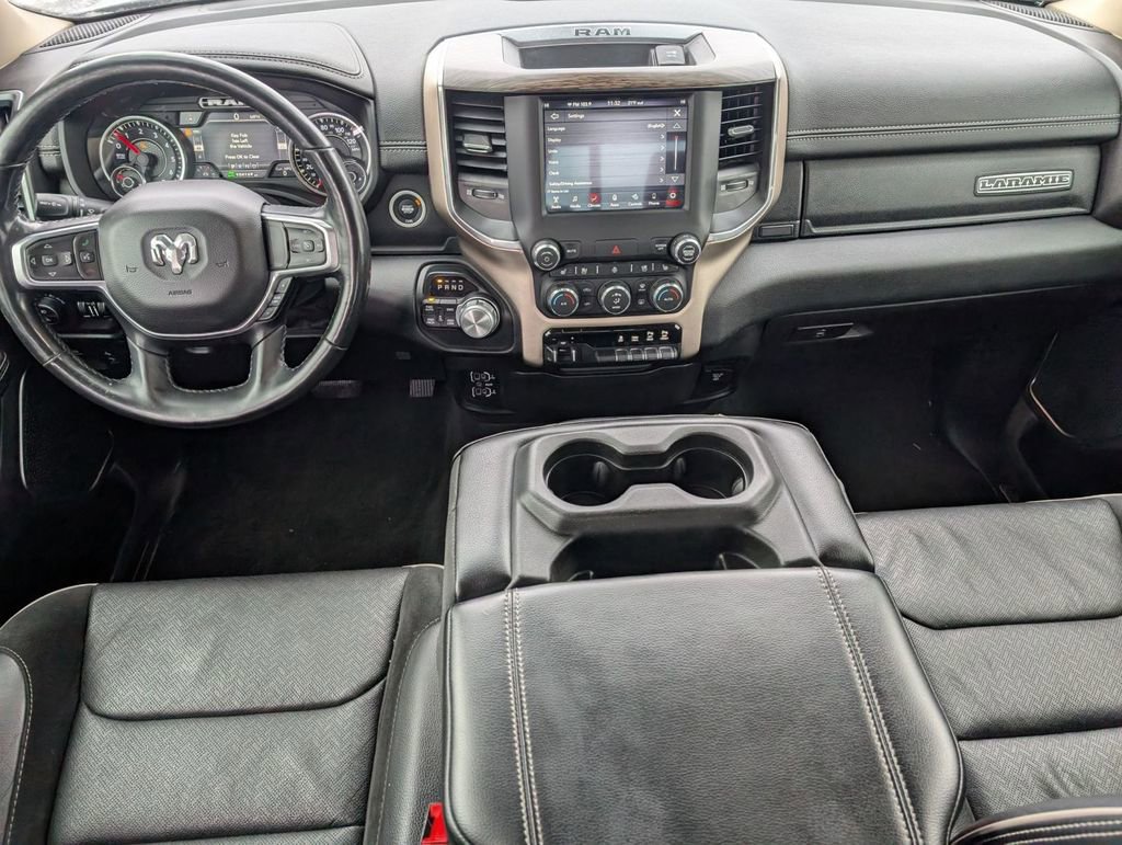 Used 2019 RAM 1500 Laramie AWD/4WD image 3