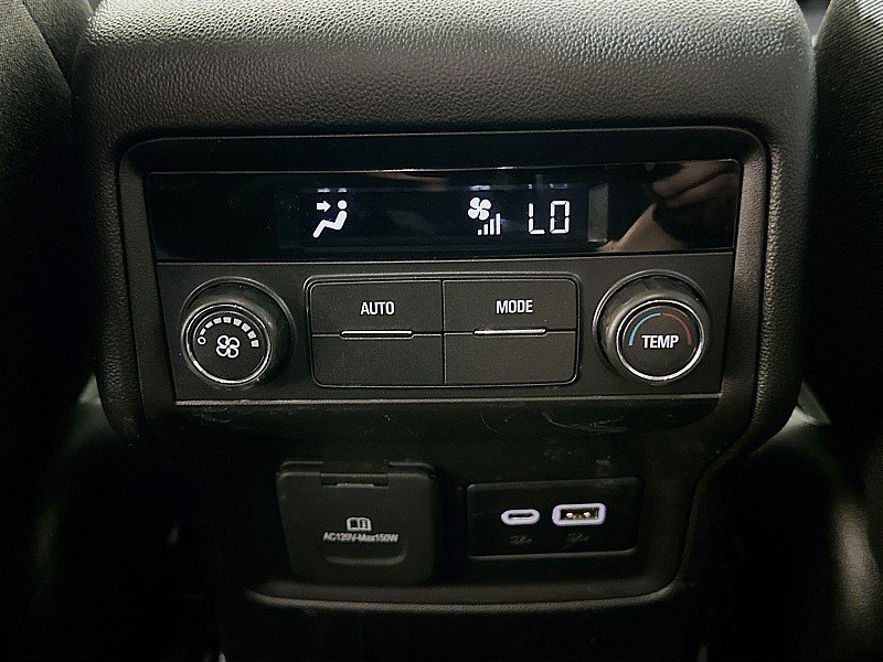 Used 2022 GMC Acadia SLE w/ Driver Convenience Package image 23