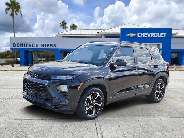 Used 2023 Chevrolet TrailBlazer RS w/ Sun and Liftgate Package FWD image 2