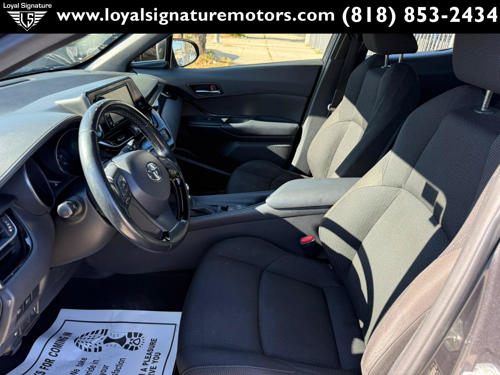 Used 2018 Toyota C-HR XLE FWD image 14