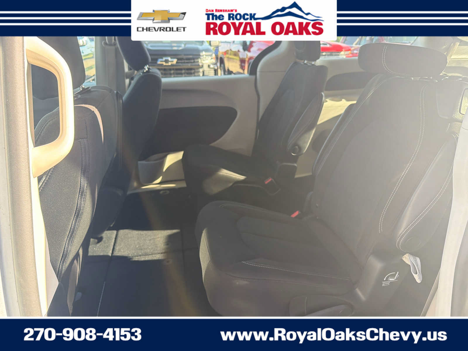 Used 2023 Chrysler Voyager LX FWD image 25