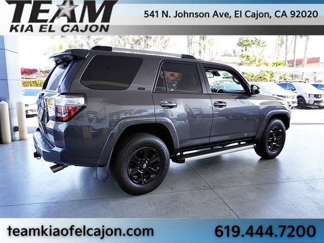 Used 2022 Toyota 4Runner SR5 Premium w/ Moonroof Package RWD image 9