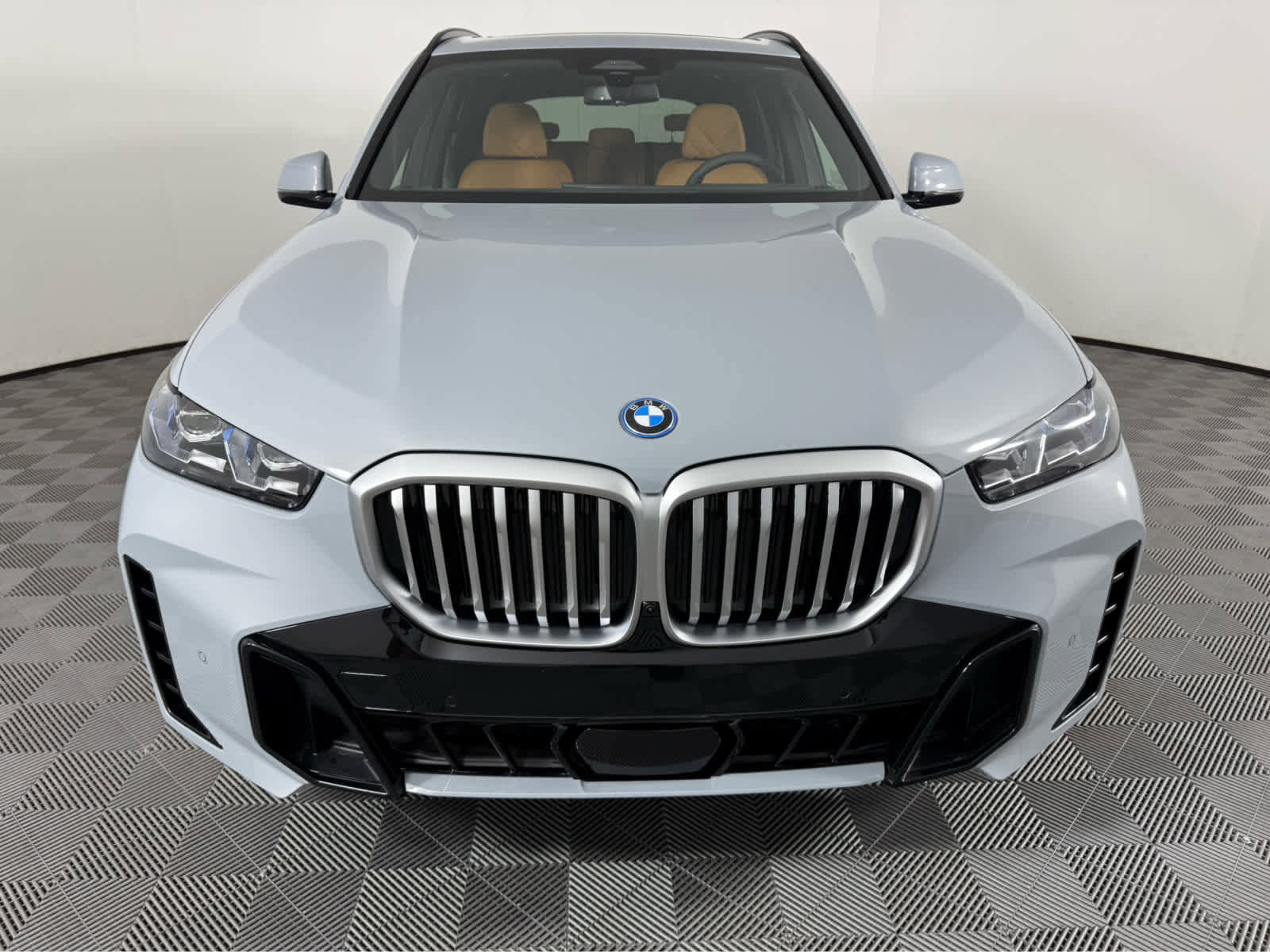 New 2026 BMW X5 xDrive50e w/ M Sport Package image 8