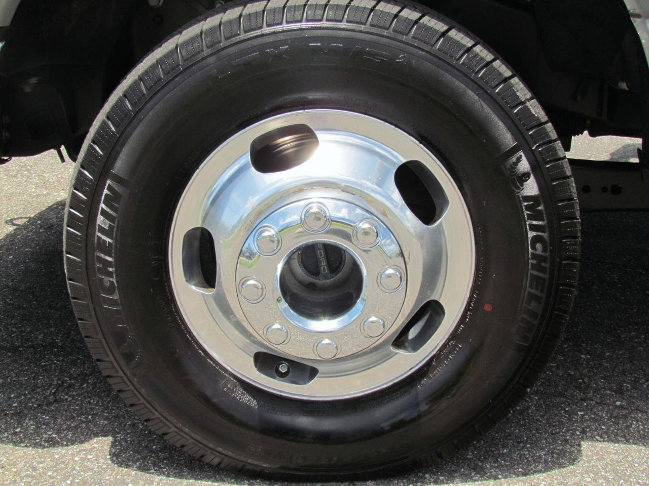 Used 2024 Ford F350 XLT AWD/4WD image 16