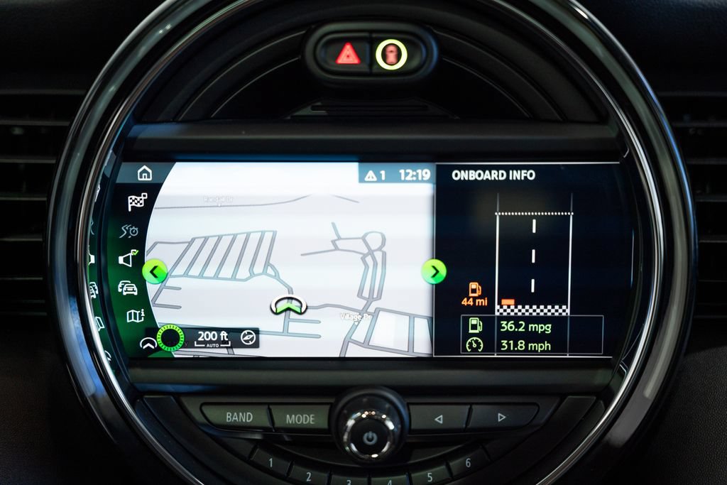 Used 2020 MINI Cooper 2-Door Hardtop FWD image 18
