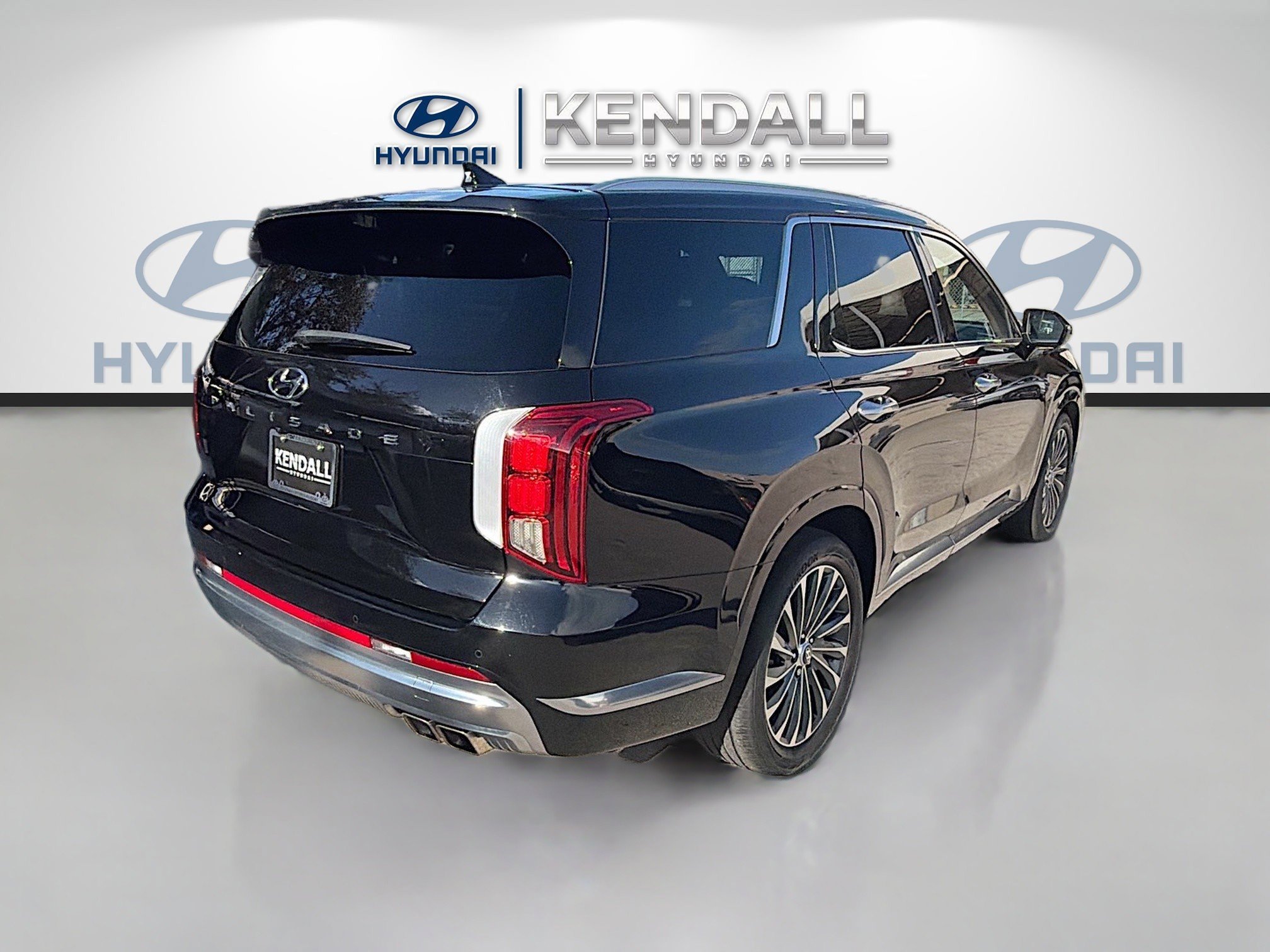 Used 2024 Hyundai Palisade Calligraphy image 6
