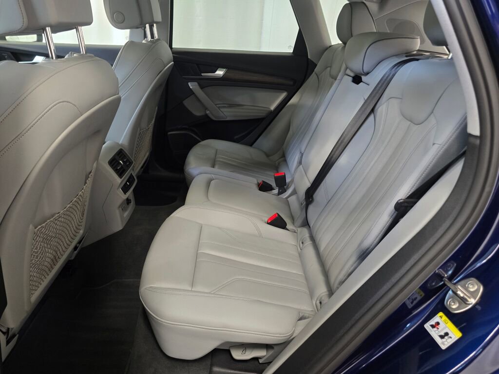 Certified 2025 Audi Q5 2.0T Premium Plus image 20