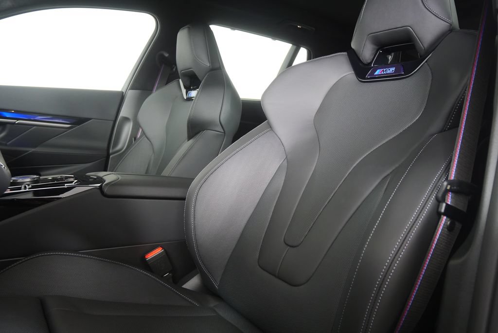 New 2027 BMW M5 Touring AWD/4WD image 11