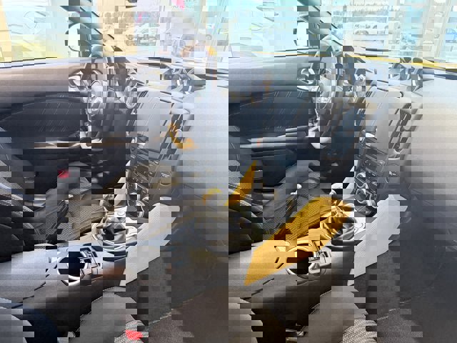 Used 2019 Nissan 370Z Sport image 13