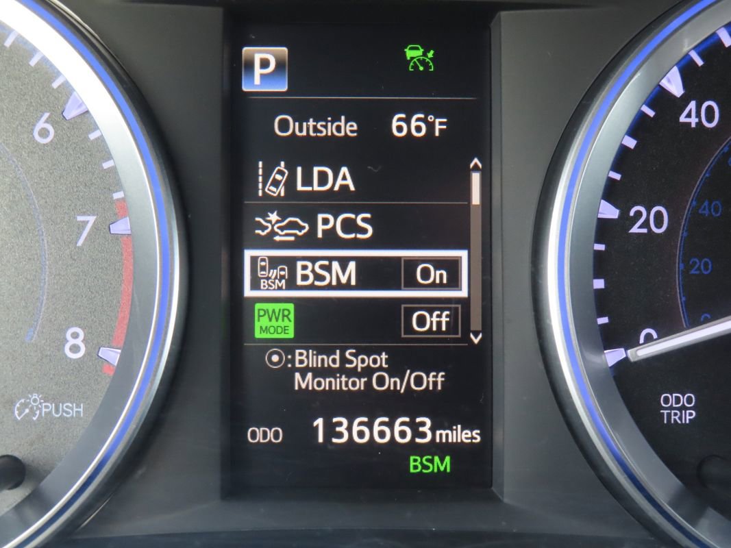 Used 2018 Toyota Highlander XLE image 15