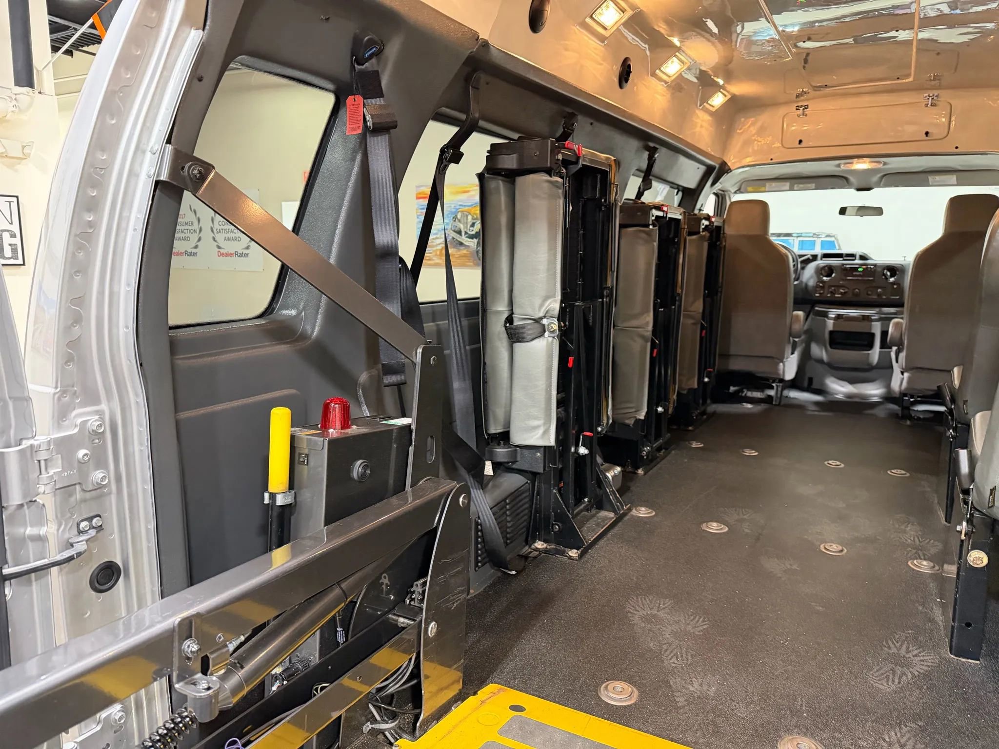 Used 2014 Ford E-250 and Econoline 250 Extended w/ Power Group image 51