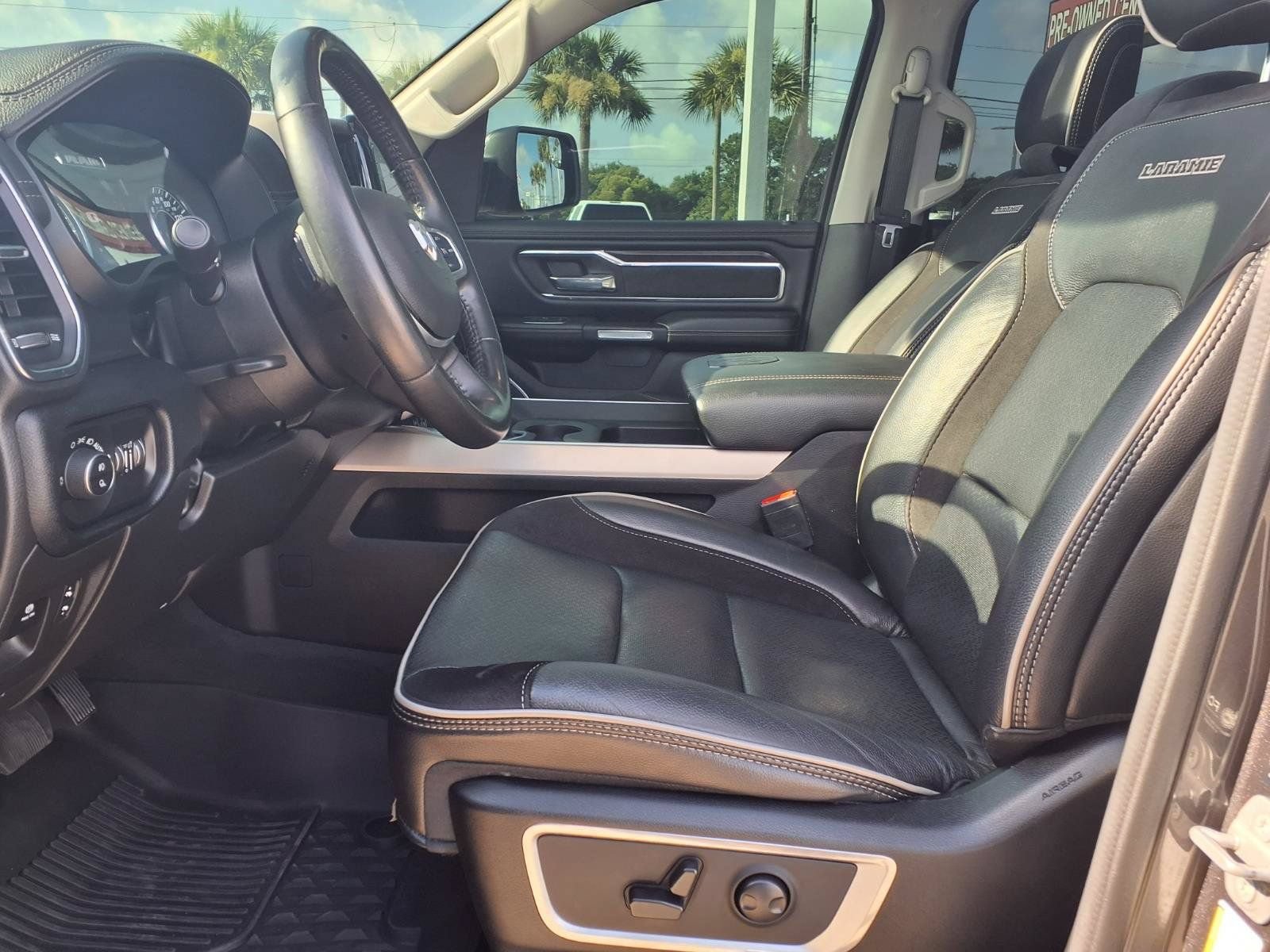 Used 2022 RAM 1500 Laramie w/ Laramie Southwest Edition AWD/4WD image 25