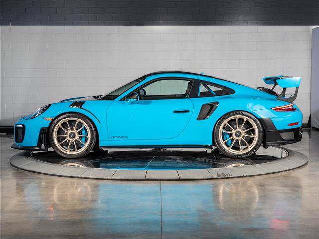 Used 2018 Porsche 911 GT2 RS RWD image 2