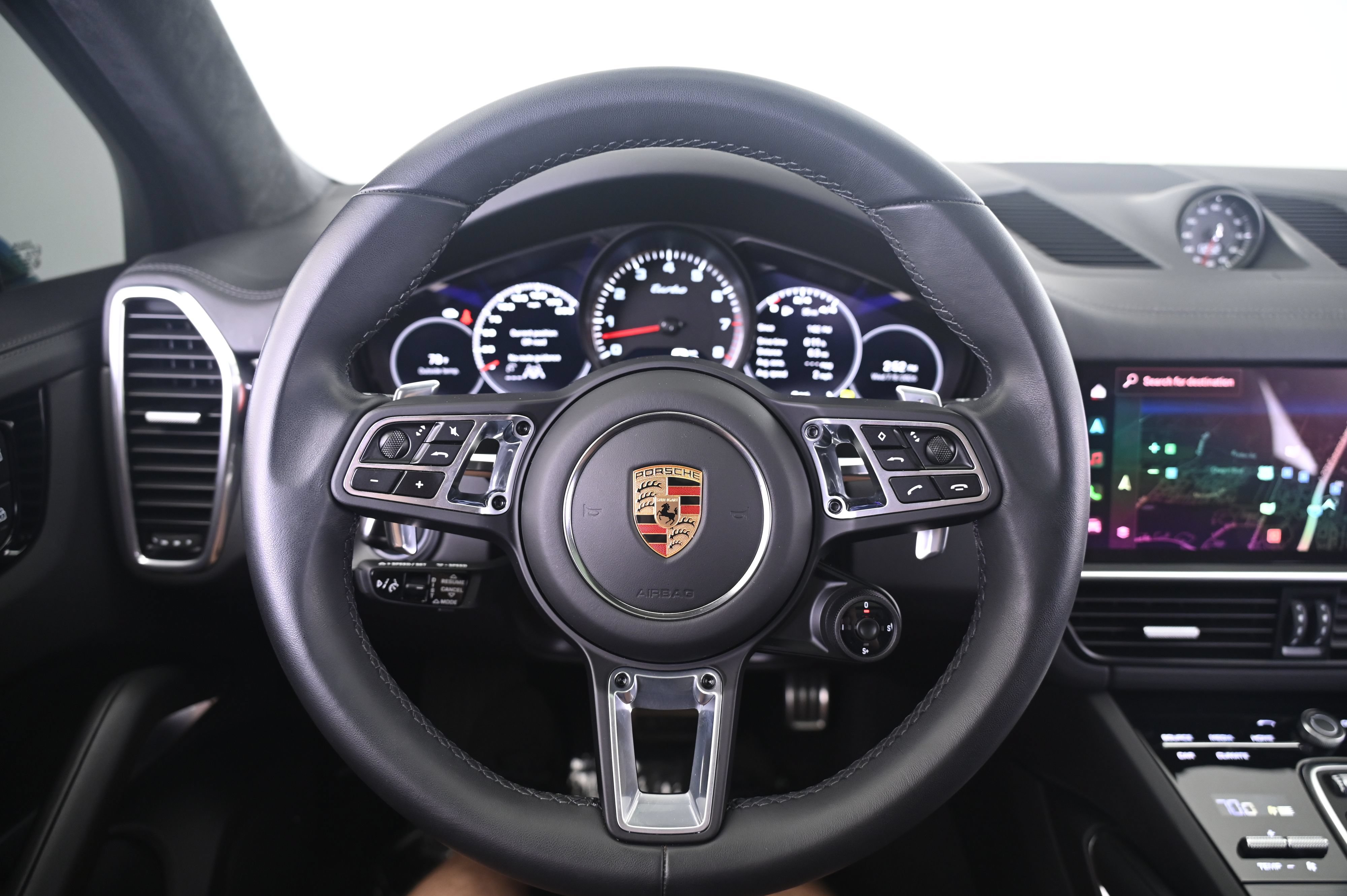 Used 2023 Porsche Cayenne Turbo AWD/4WD image 36
