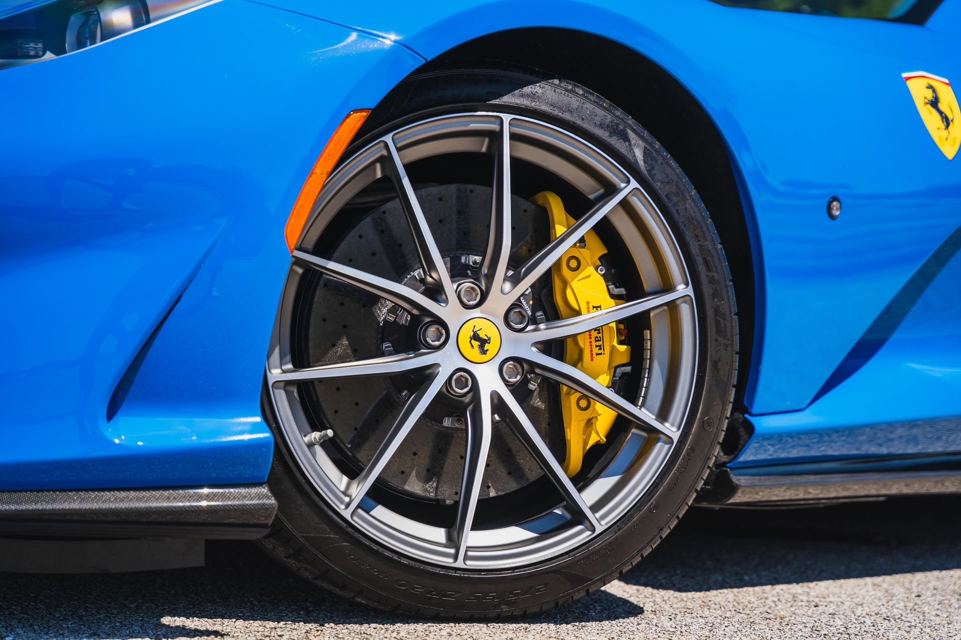 Used 2022 Ferrari 812 GTS RWD image 26