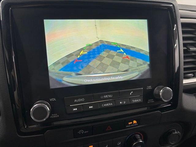 Used 2023 Nissan Frontier SV image 5