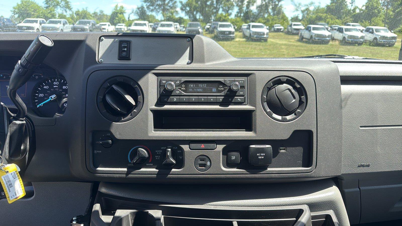 New 2027 Ford E-350 and Econoline 350 Super Duty w/ Power Equipment Group RWD image 19