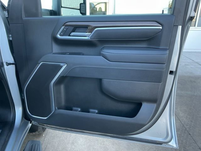 Used 2025 Chevrolet Silverado 2500 LT w/ Convenience Package image 25