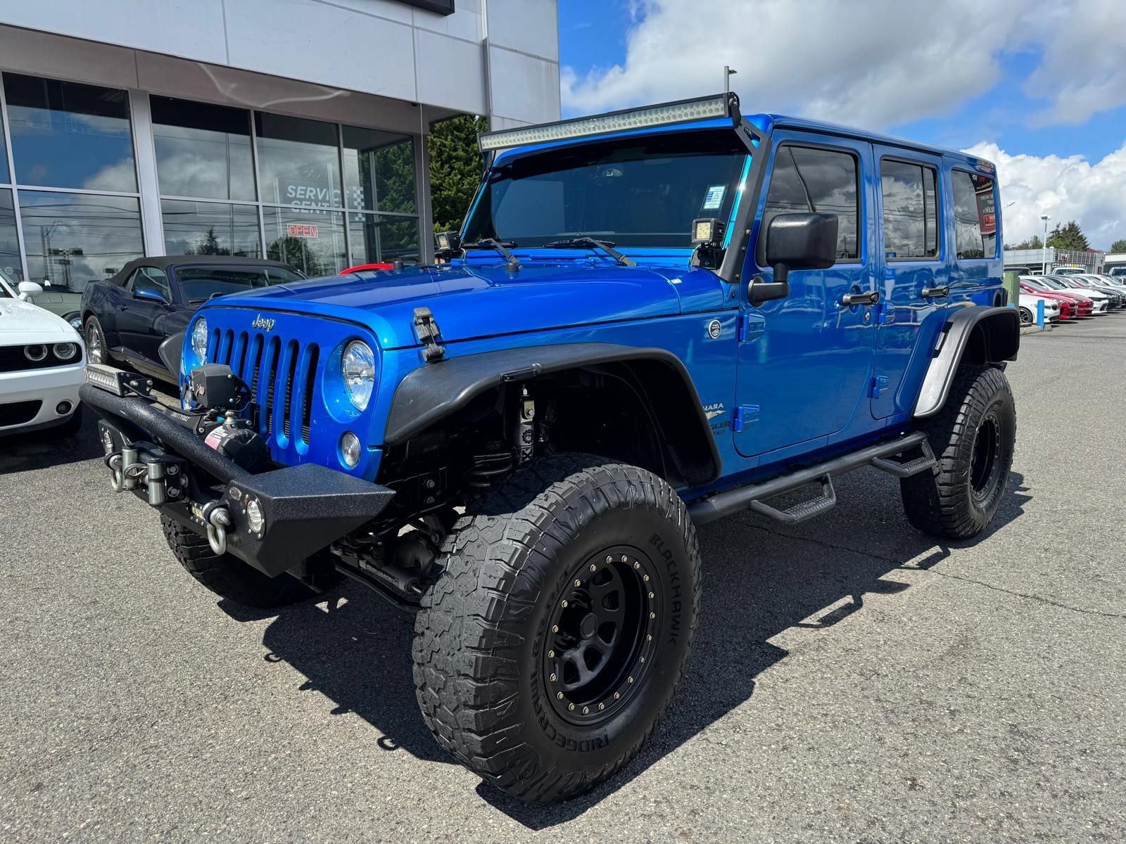 Used 2015 Jeep Wrangler Unlimited Sahara w/ Connectivity Group AWD/4WD image 1