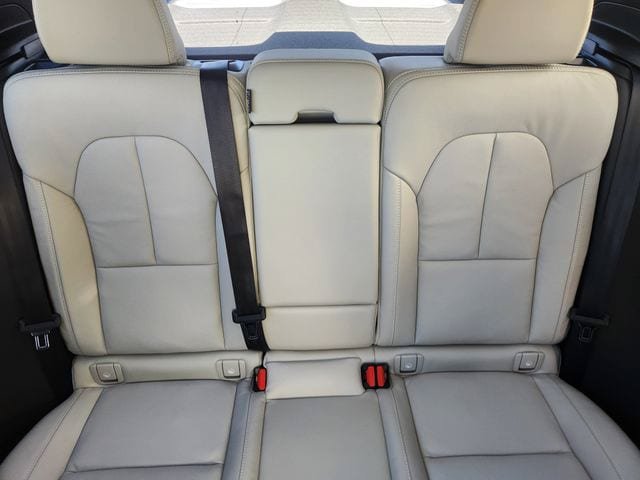 New 2026 Volvo XC40 B5 Plus w/ Protection Package Premier AWD/4WD image 14