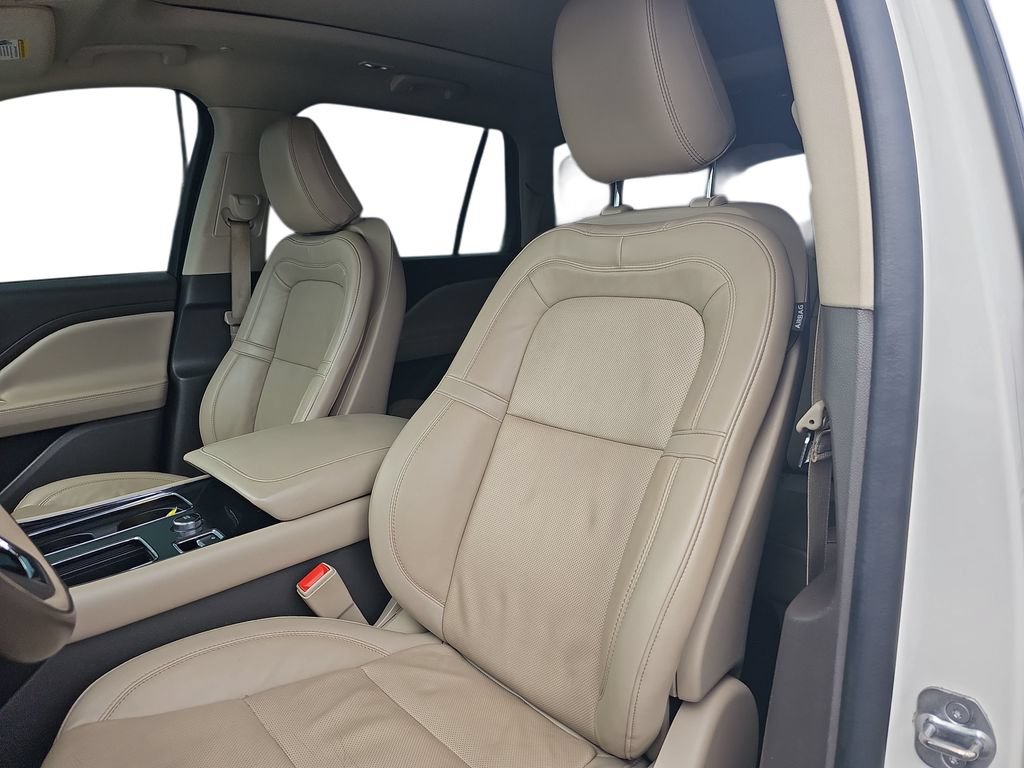 Used 2022 Lincoln Aviator Reserve w/ Equipment Group 201A RWD image 15