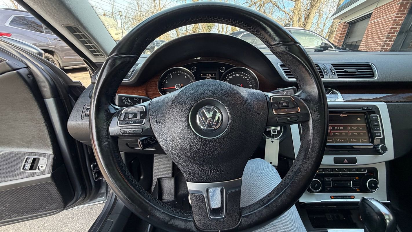 Used 2012 Volkswagen CC Lux Limited image 12