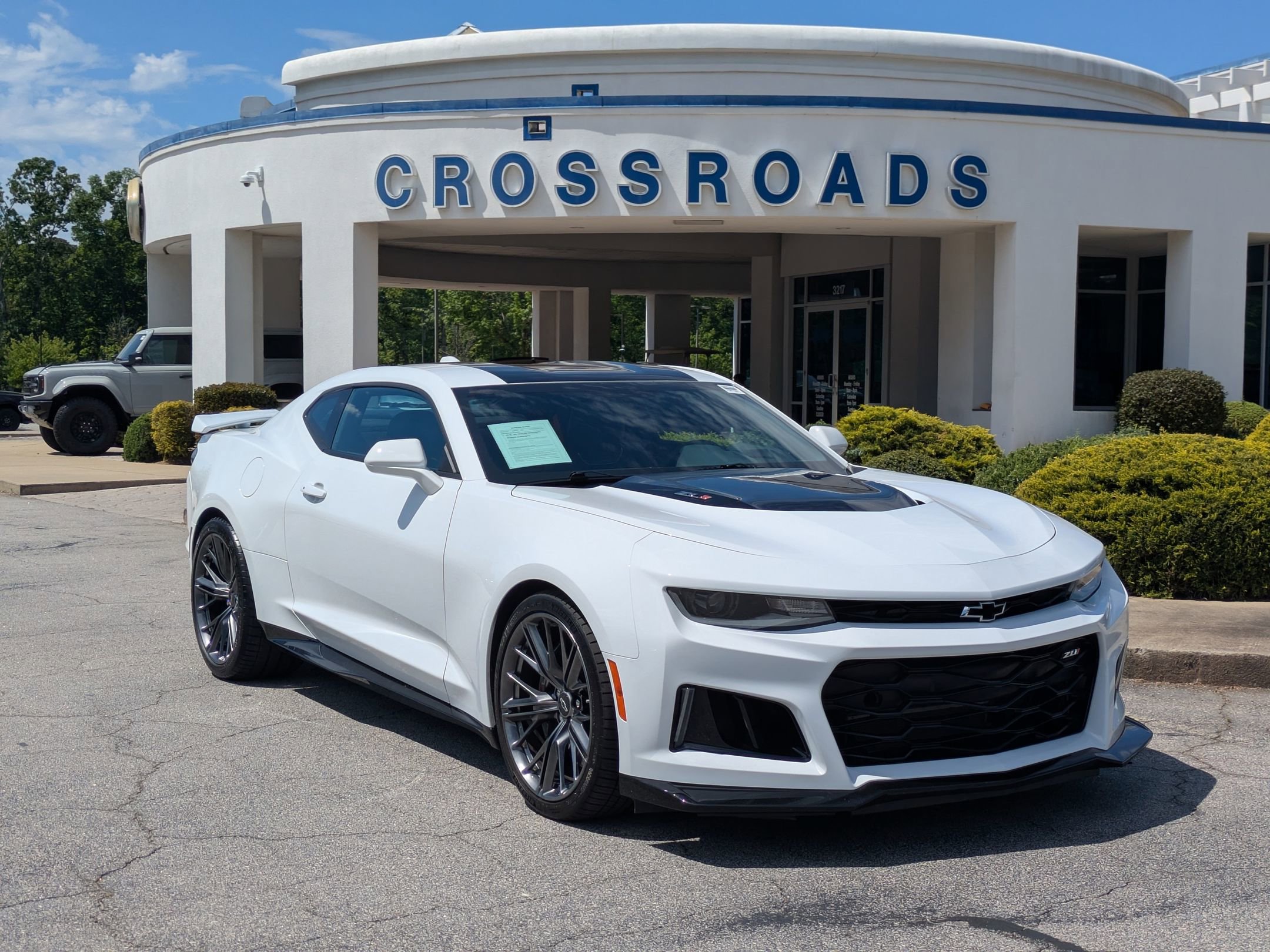 Used 2023 Chevrolet Camaro ZL1 RWD image 1