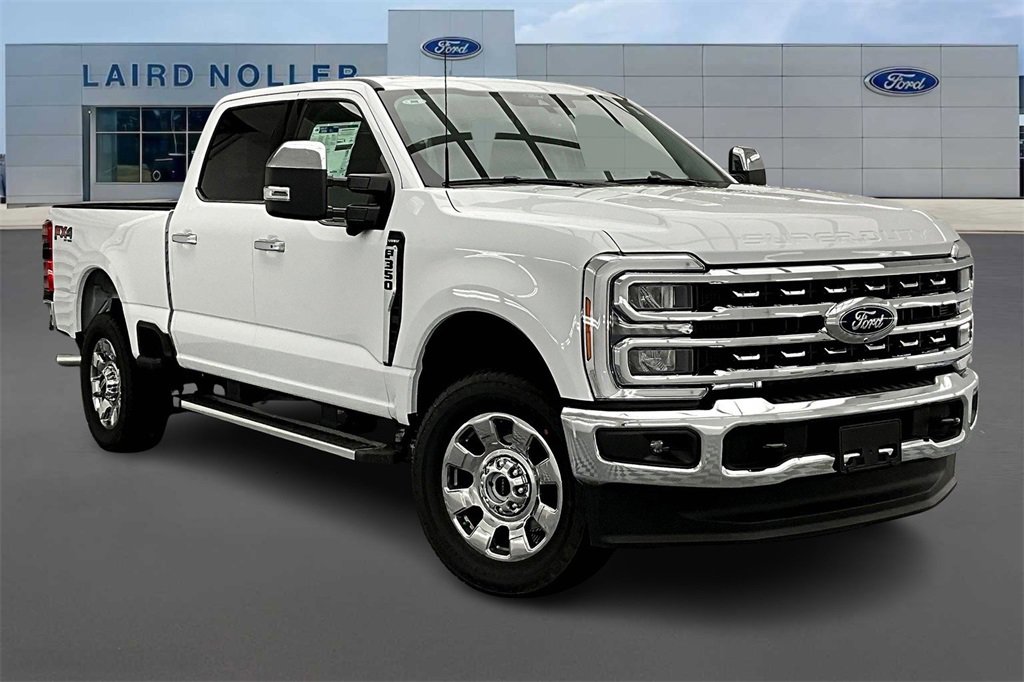 New 2026 Ford F350 Lariat w/ Chrome Package image 2