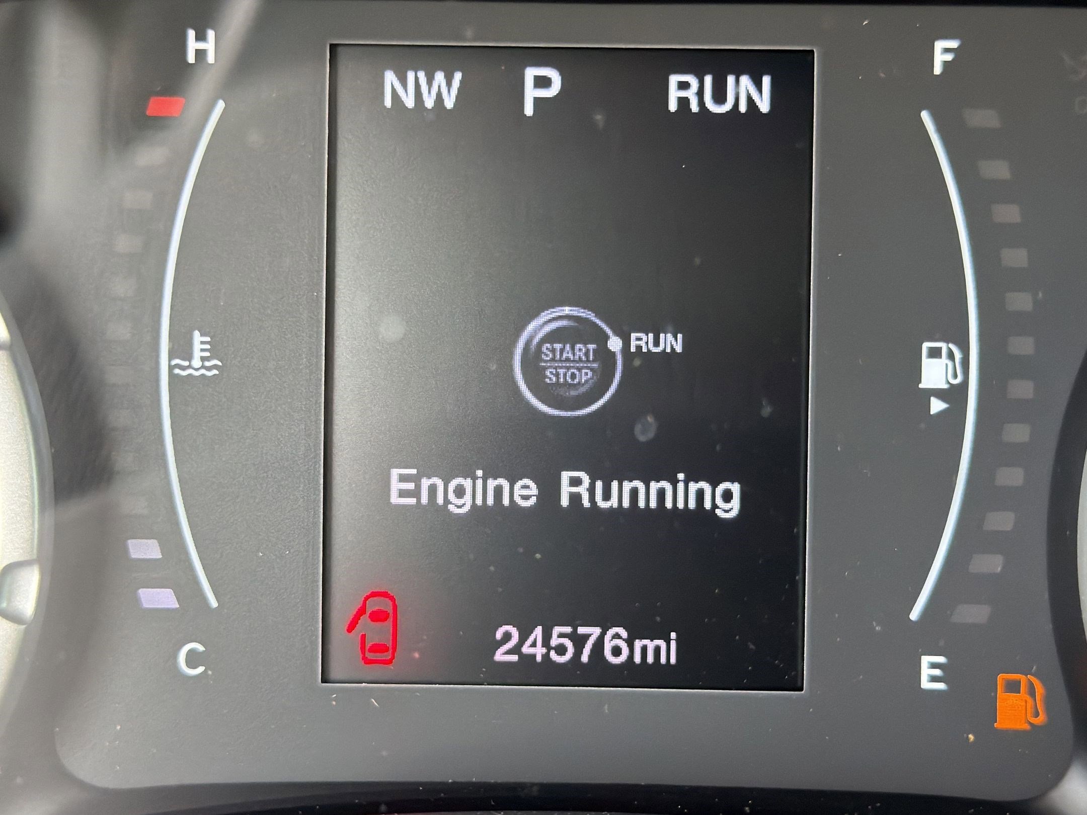 Used 2023 Jeep Renegade Latitude AWD/4WD image 19