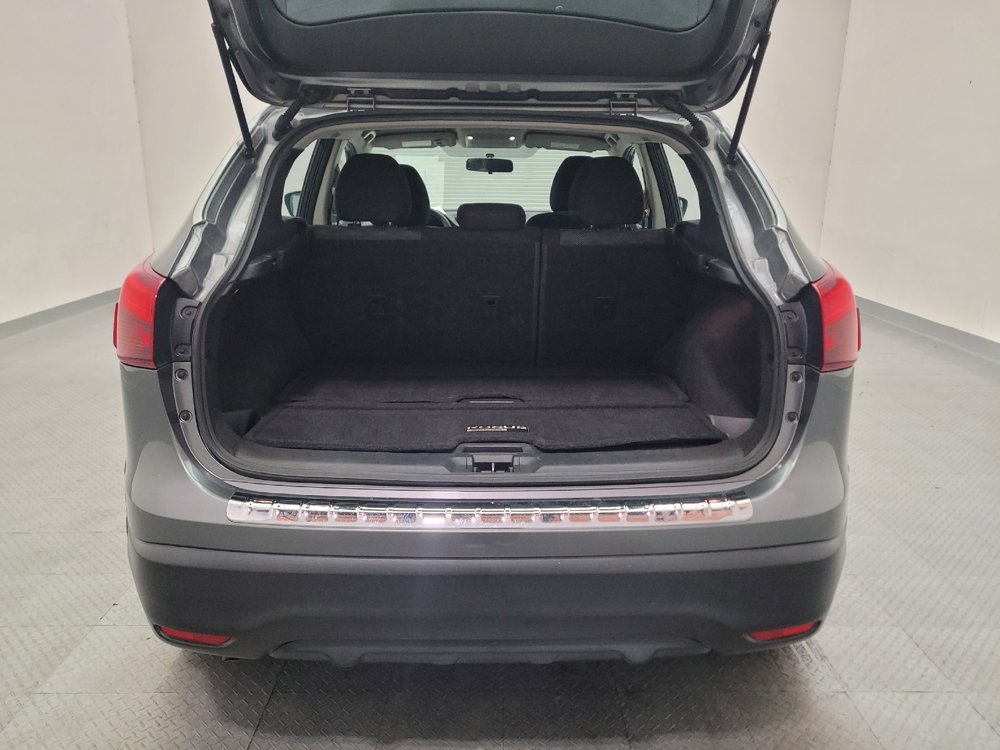 Used 2018 Nissan Rogue Sport SV FWD image 29