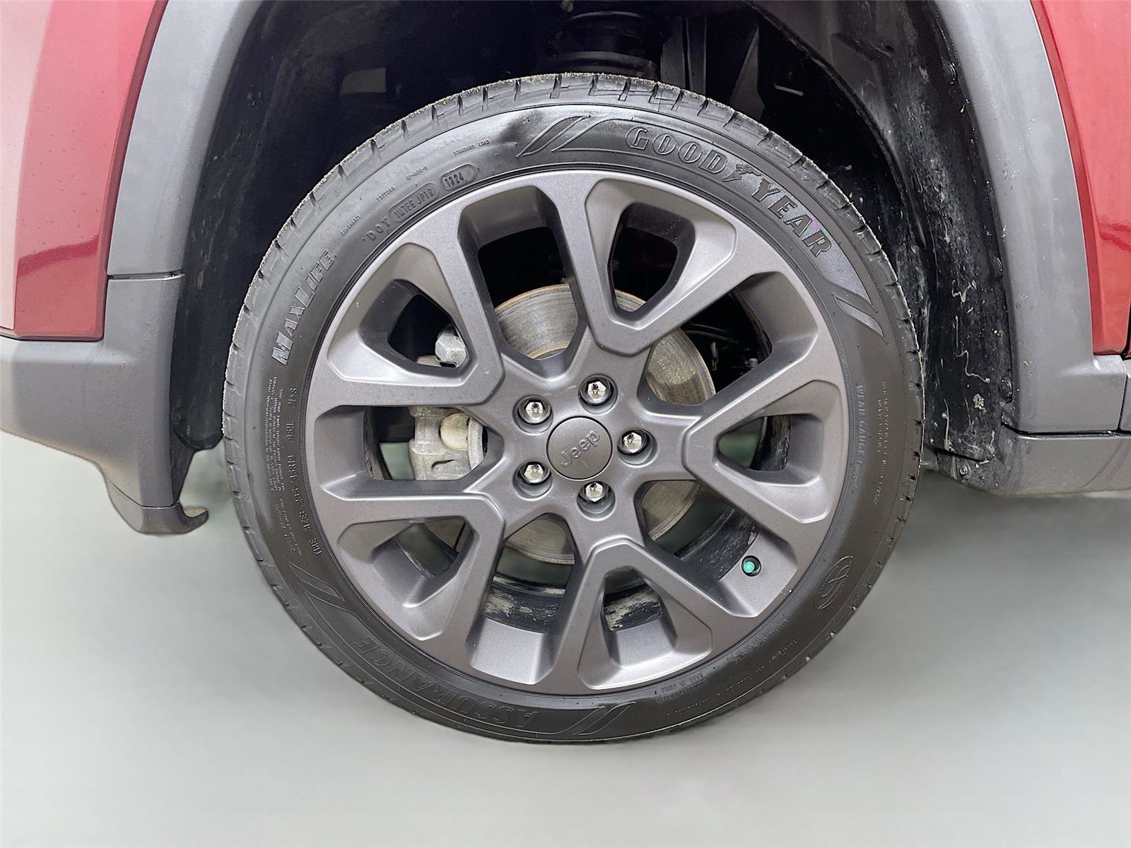 Used 2021 Jeep Compass Latitude image 29