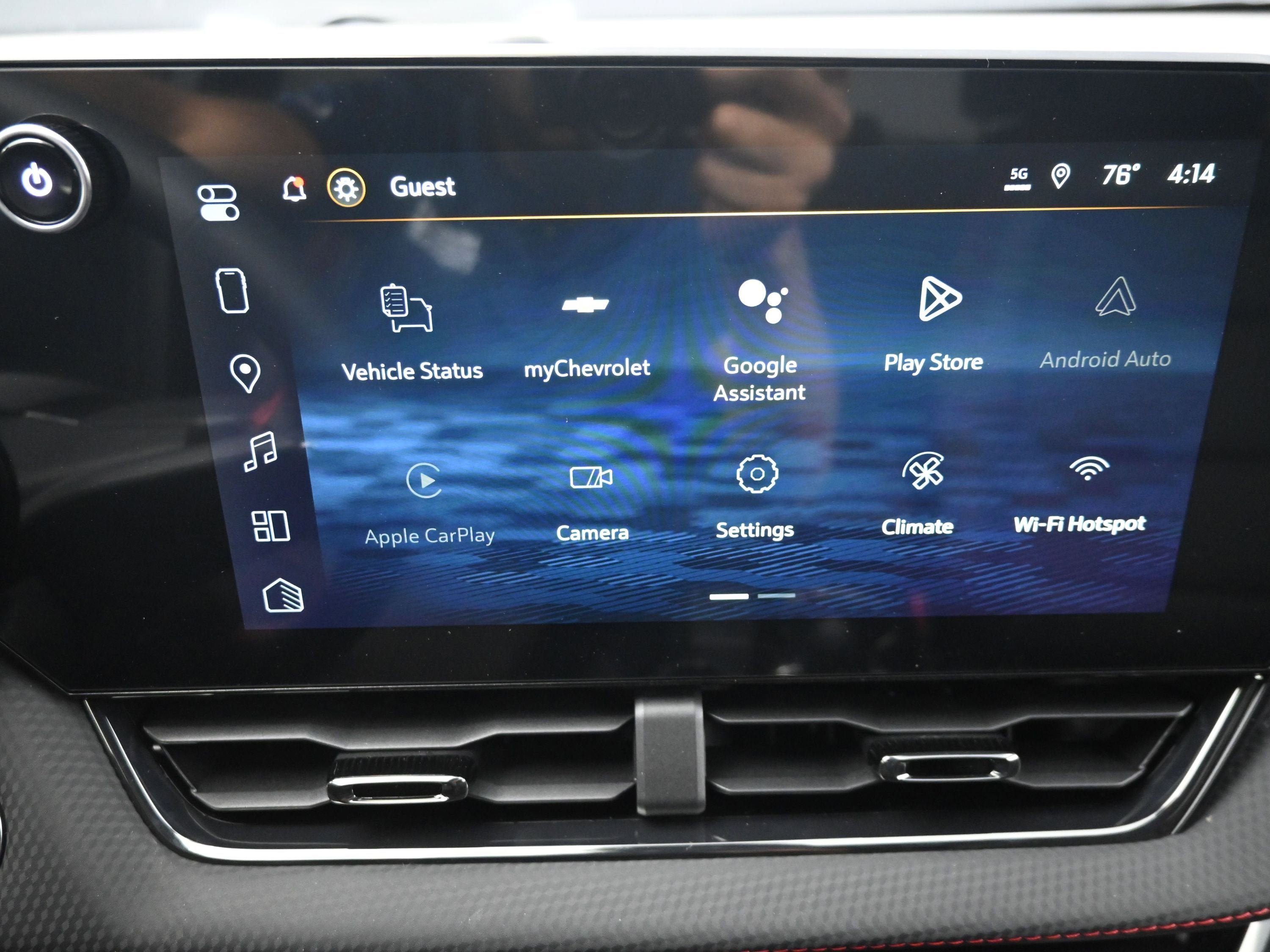 New 2026 Chevrolet Equinox RS w/ Safety and Technology Package AWD/4WD image 15