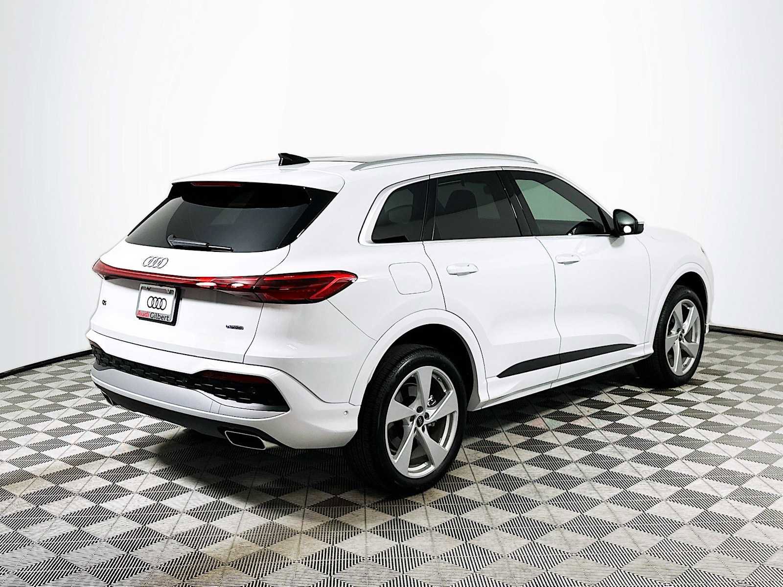 New 2025 Audi Q5 Premium Plus image 7