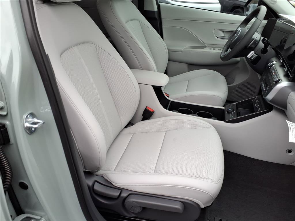 New 2026 Hyundai Kona SEL Premium image 7