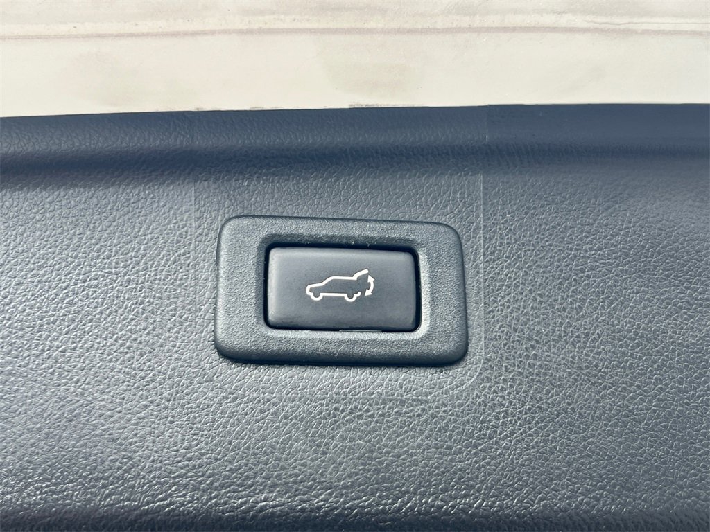 Used 2015 Subaru Outback 3.6R Limited image 15