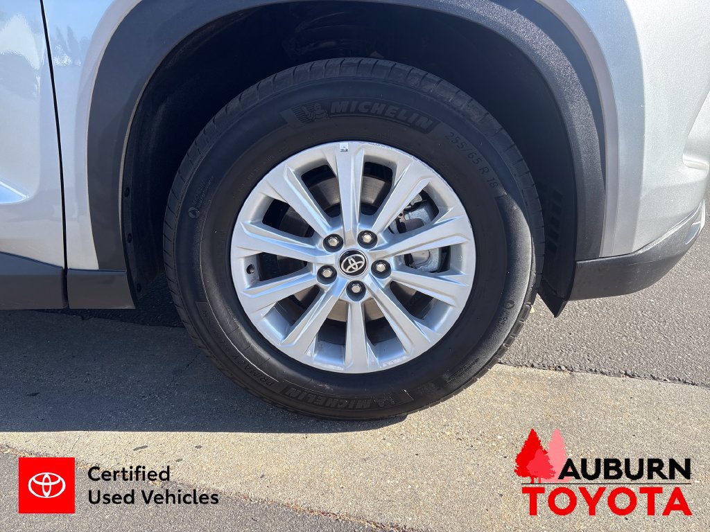 Used 2025 Toyota Grand Highlander AWD image 26