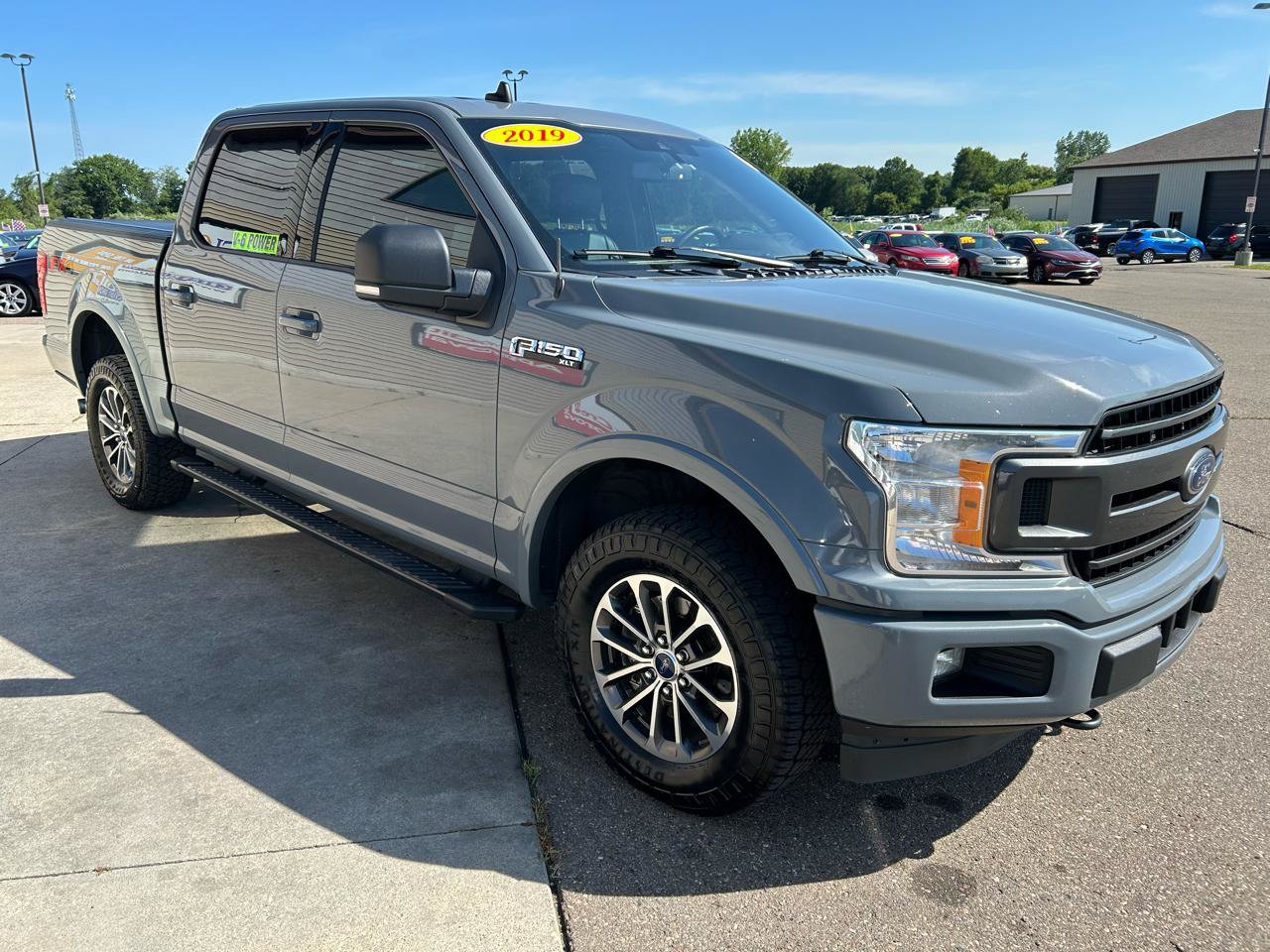 Used 2019 Ford F150 XLT w/ Equipment Group 302A Luxury AWD/4WD image 3