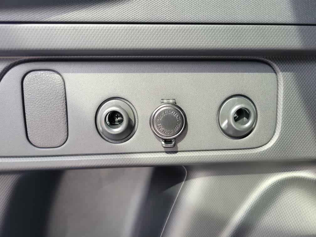 Certified 2025 Subaru Forester Premium image 32