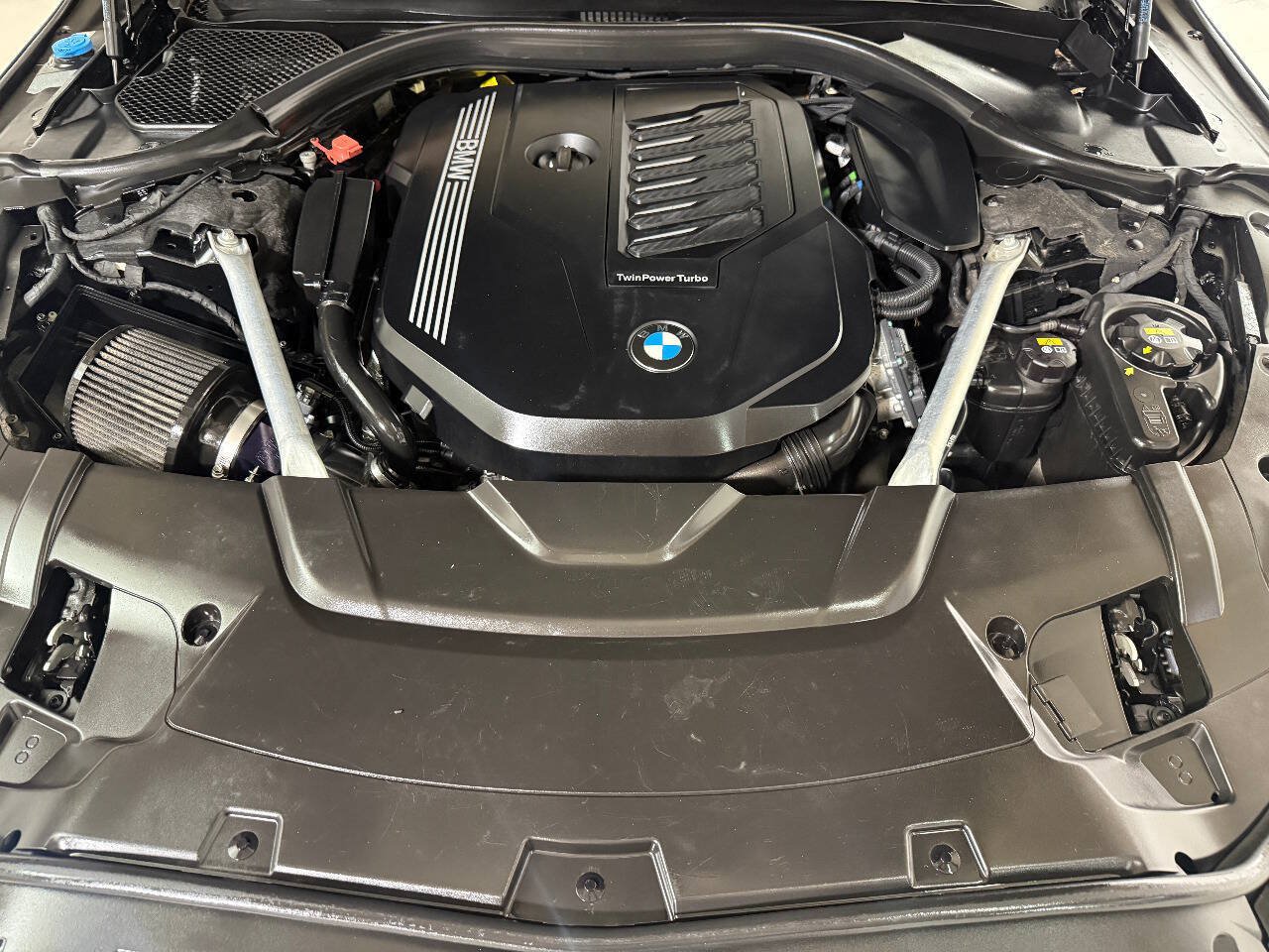 Used 2021 BMW 740i w/ Premium Package RWD image 89
